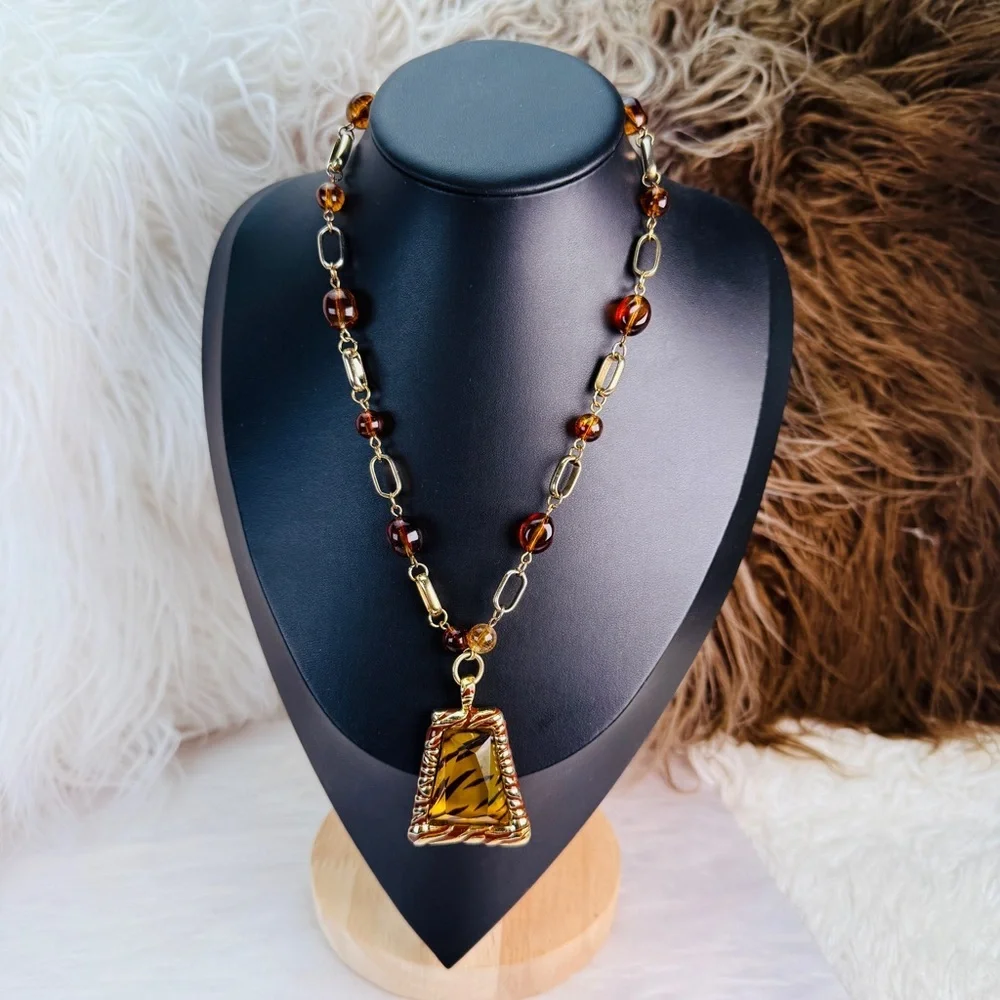 Beautiful, bohemian chic, dressy, animal, print pendant costume necklace